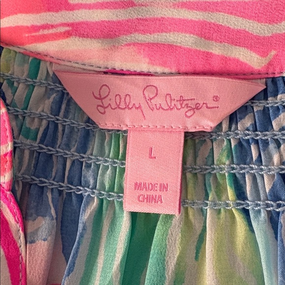 LILLY PULITZER 100% Silk Elsa Blouse in “Beach Please” Size Large — SO PRETTY!!! - Picture 8 of 8